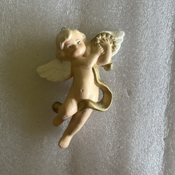 Angel Bundle Ceramic Porcelain Figurines Christmas Ornaments Lot Of 4 - Picture 6 of 11